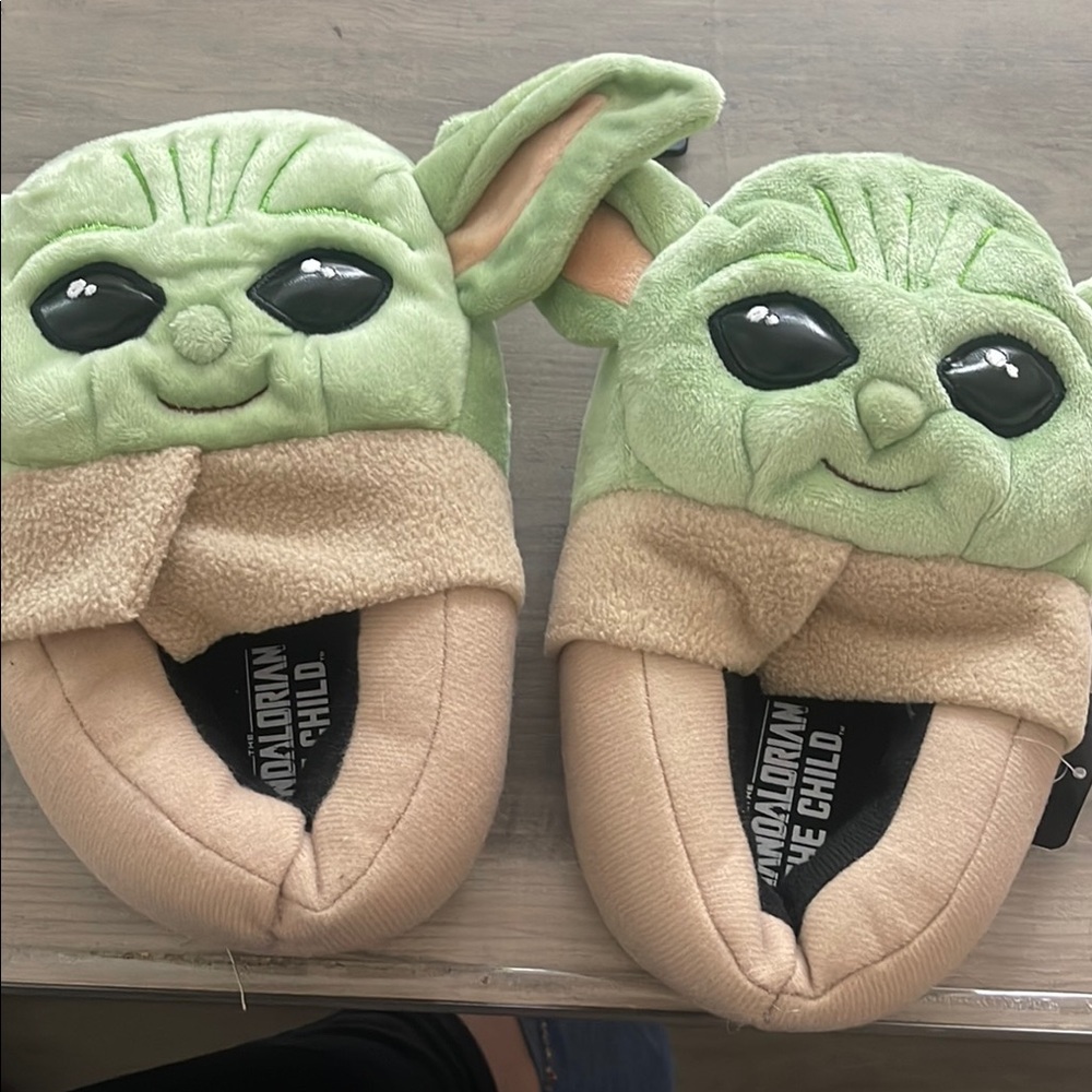 Star Wars Green and Tan Grogu Slippers